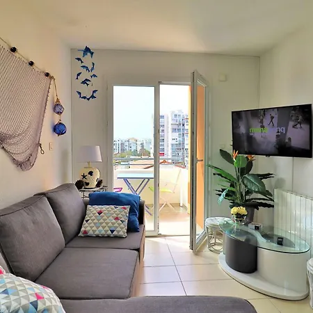 Bel Au Centre De Avec Balcon, Garage Et Ascenseur - Fr-1-494-188 Apartment